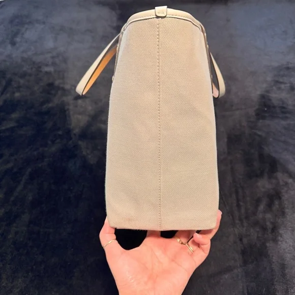 Coach Chalk Signature Horse & Carriage Leather Jacquard City Zip Tote Bag - Picture 5 of 12